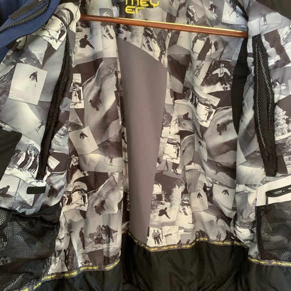 Obermeyer Ski Coat men’s XL - Picture 15 of 16